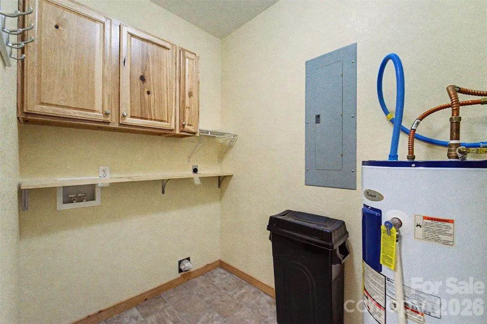 138 Hubbell Lane Robbinsville, NC 28771