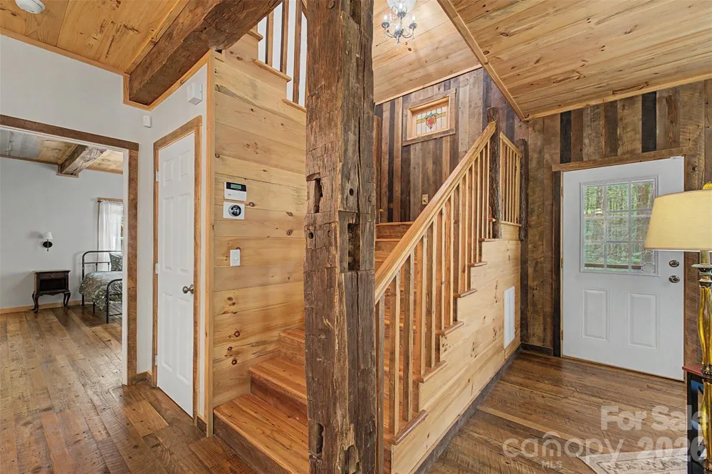 138 Hubbell Lane Robbinsville, NC 28771