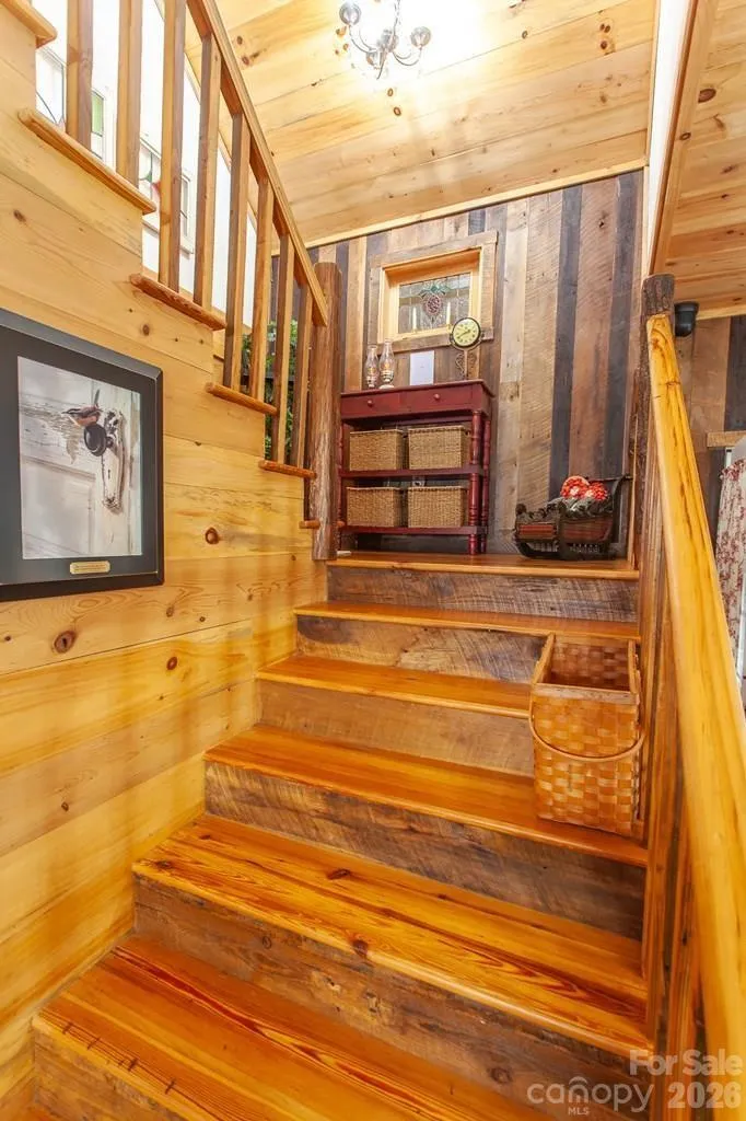 138 Hubbell Lane Robbinsville, NC 28771