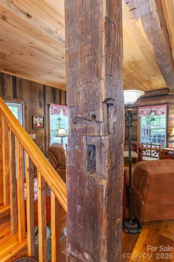 138 Hubbell Lane Robbinsville, NC 28771