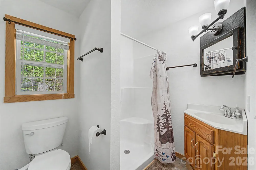 138 Hubbell Lane Robbinsville, NC 28771