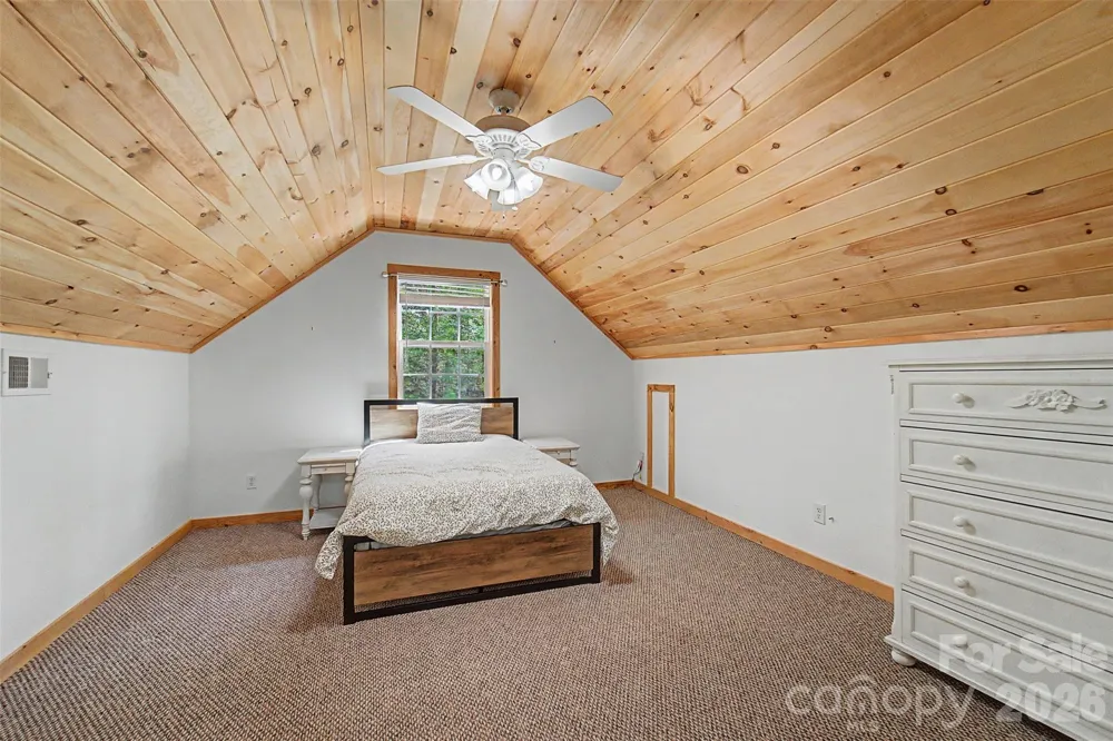138 Hubbell Lane Robbinsville, NC 28771