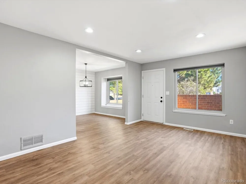 10176 Quivas Street Thornton, CO 80260