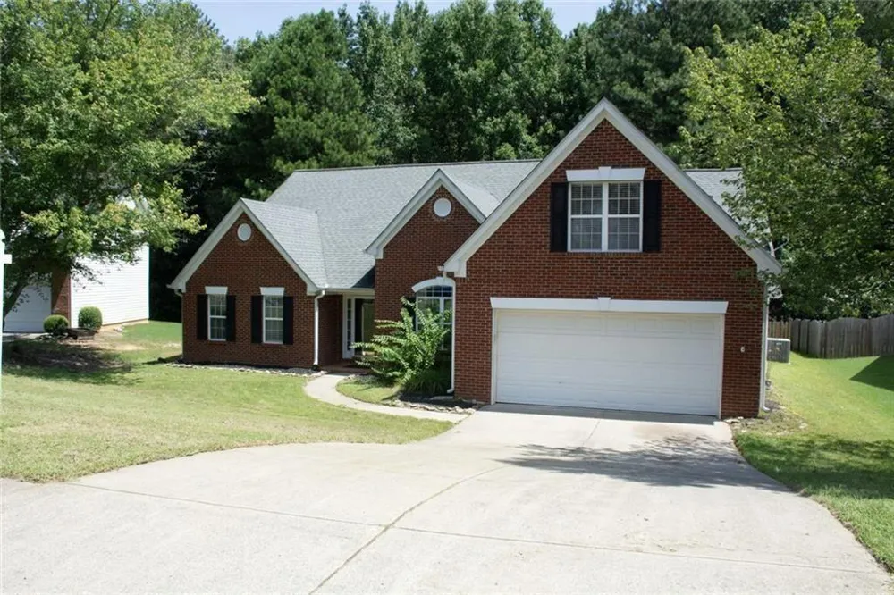 982 Apalachee Run Trail Dacula, GA 30019