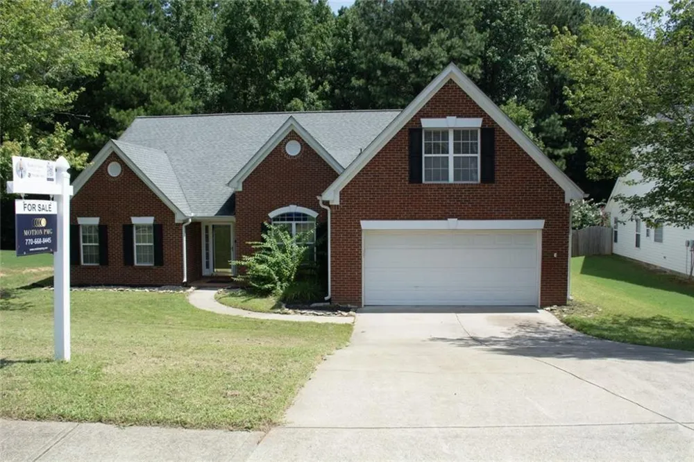 982 Apalachee Run Trail Dacula, GA 30019