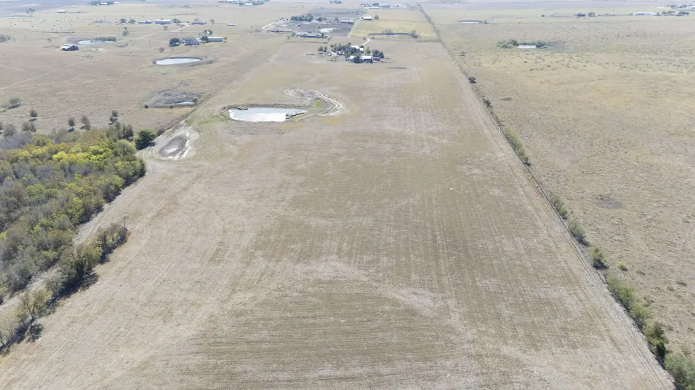 20181 Janak Road Coupland, TX 78615