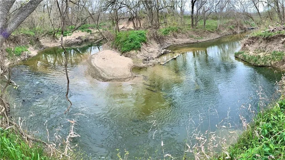 20181 Janak Road Coupland, TX 78615