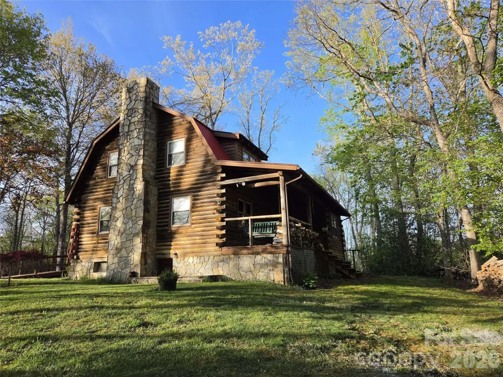 692 Buck Hill Road Newland, NC 28657