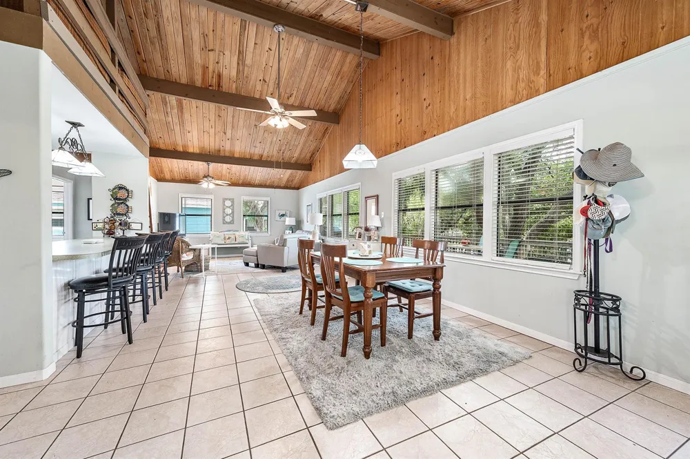 142 Private Road 652 Sargent, TX 77414