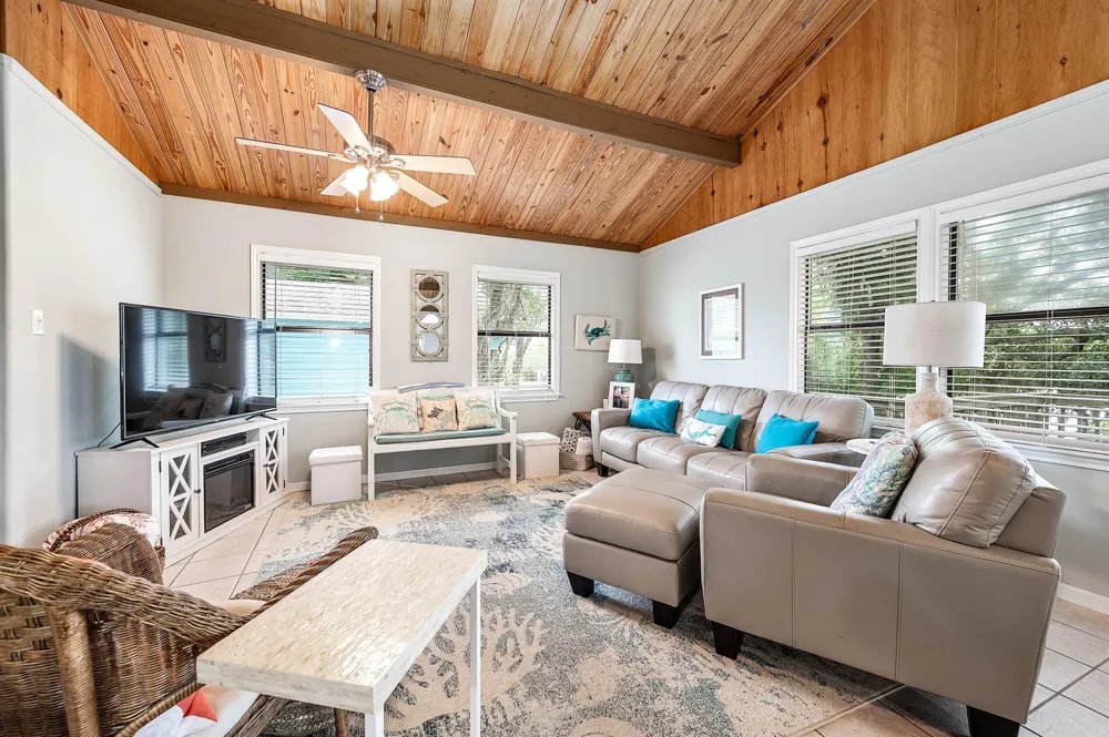 142 Private Road 652 Sargent, TX 77414