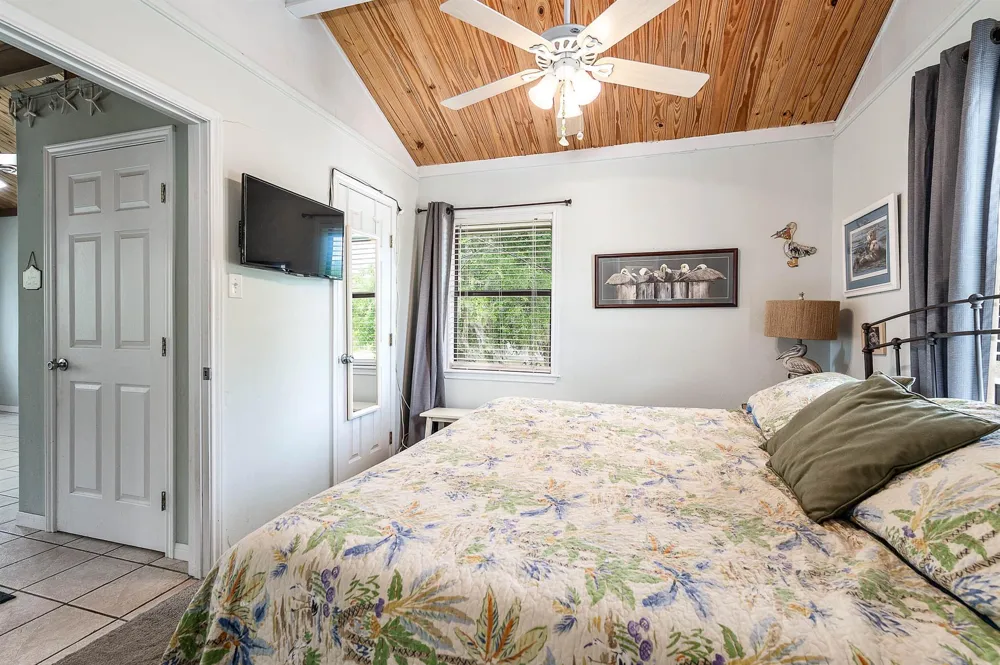 142 Private Road 652 Sargent, TX 77414