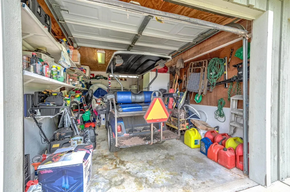 142 Private Road 652 Sargent, TX 77414