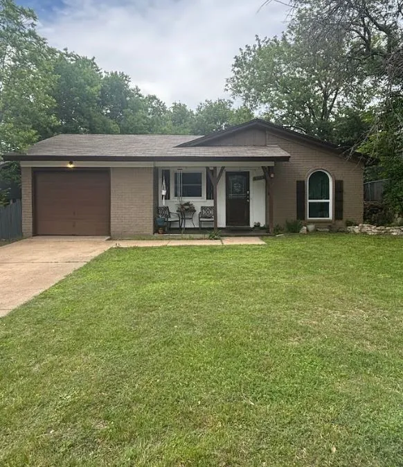 8232 Richard Street White Settlement, TX 76108