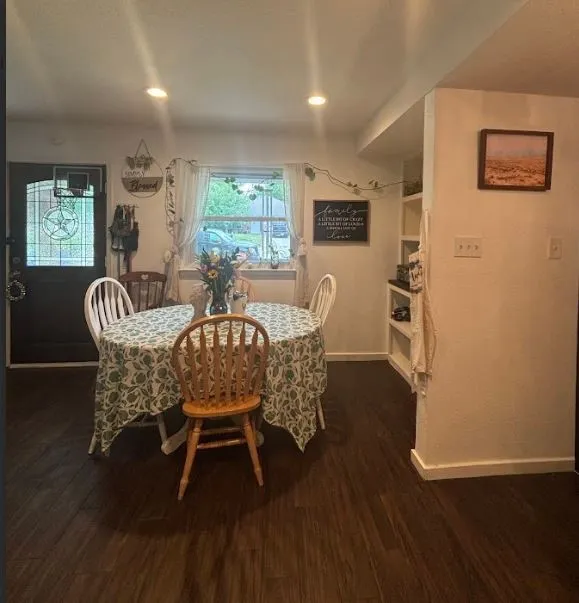 8232 Richard Street White Settlement, TX 76108