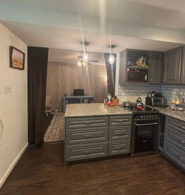 8232 Richard Street White Settlement, TX 76108