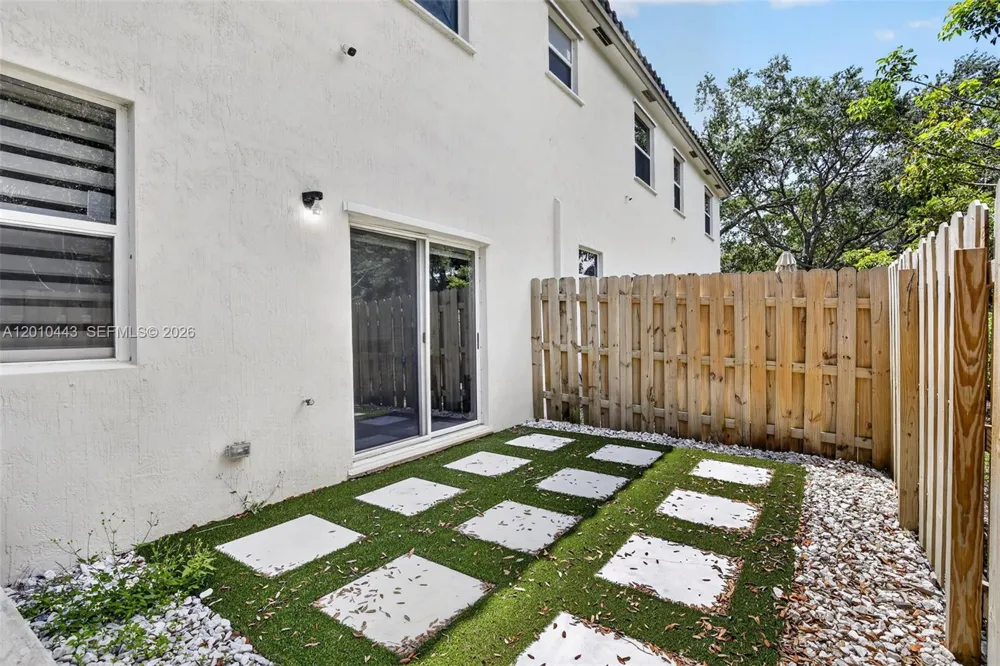 2691 NW 55th Way Lauderhill, FL 33313