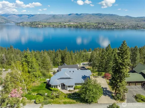 7420 Navarre Drive