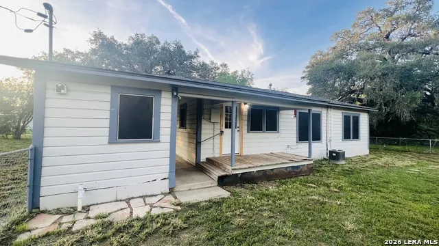 149 carroll Poth, TX 78147