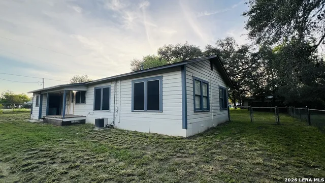 149 carroll Poth, TX 78147