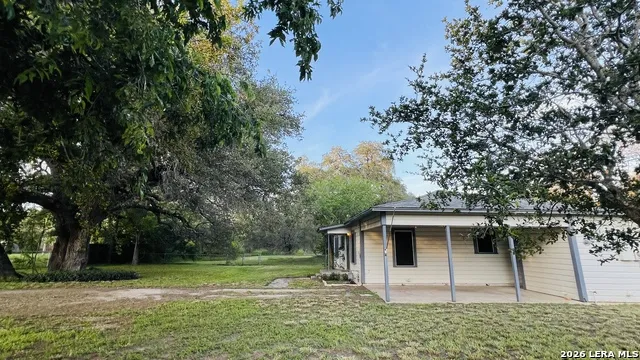 149 carroll Poth, TX 78147