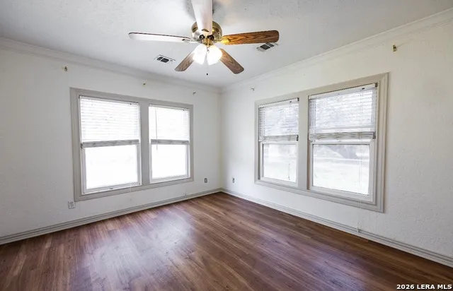 149 carroll Poth, TX 78147