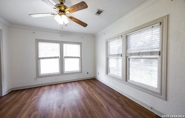 149 carroll Poth, TX 78147