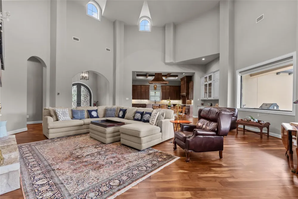 2080 Wilderness Trail Friendswood, TX 77546