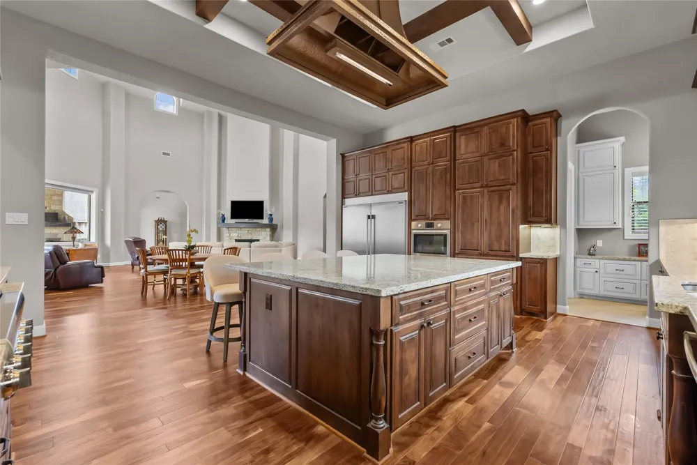 2080 Wilderness Trail Friendswood, TX 77546