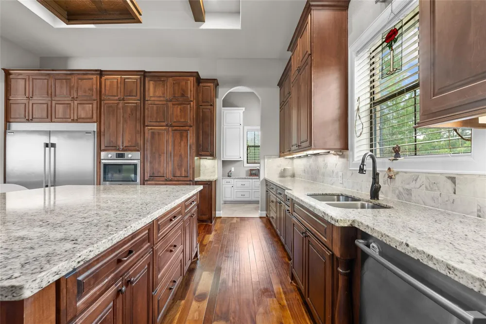 2080 Wilderness Trail Friendswood, TX 77546