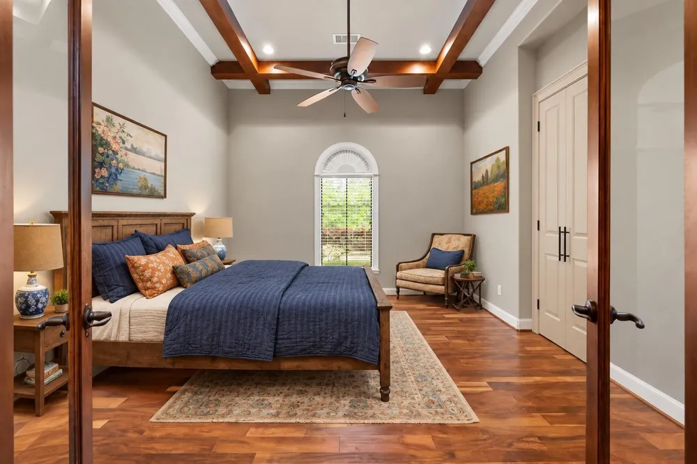 2080 Wilderness Trail Friendswood, TX 77546