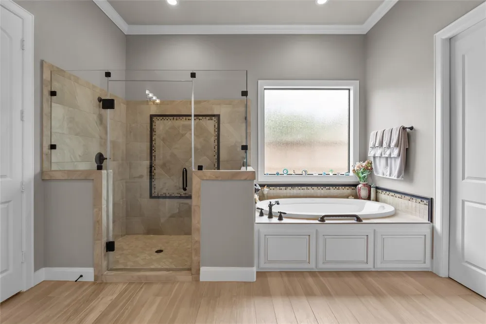 2080 Wilderness Trail Friendswood, TX 77546