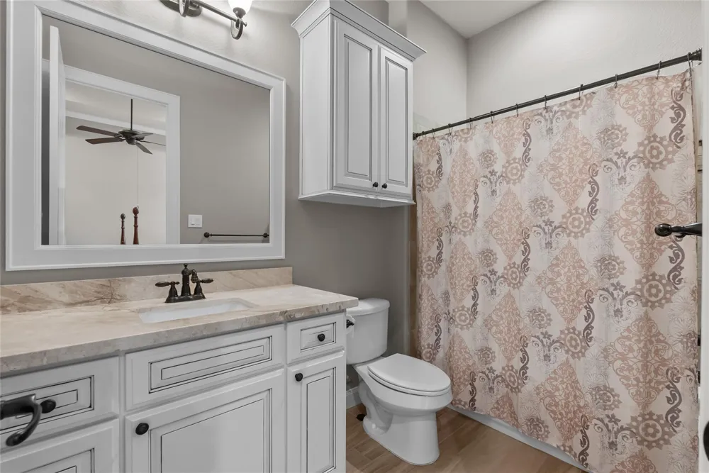 2080 Wilderness Trail Friendswood, TX 77546