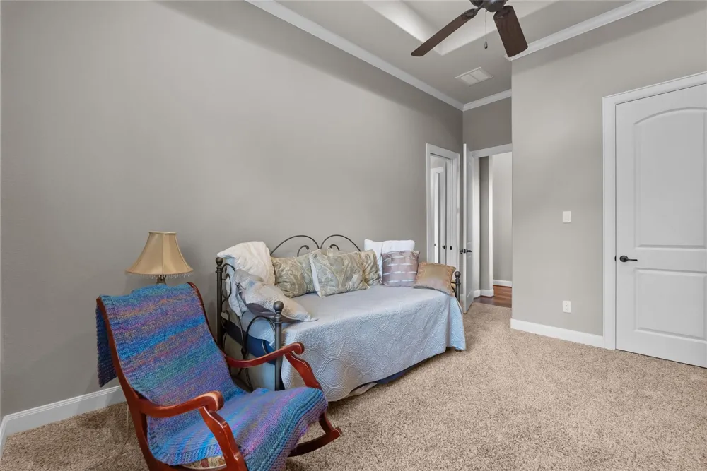 2080 Wilderness Trail Friendswood, TX 77546
