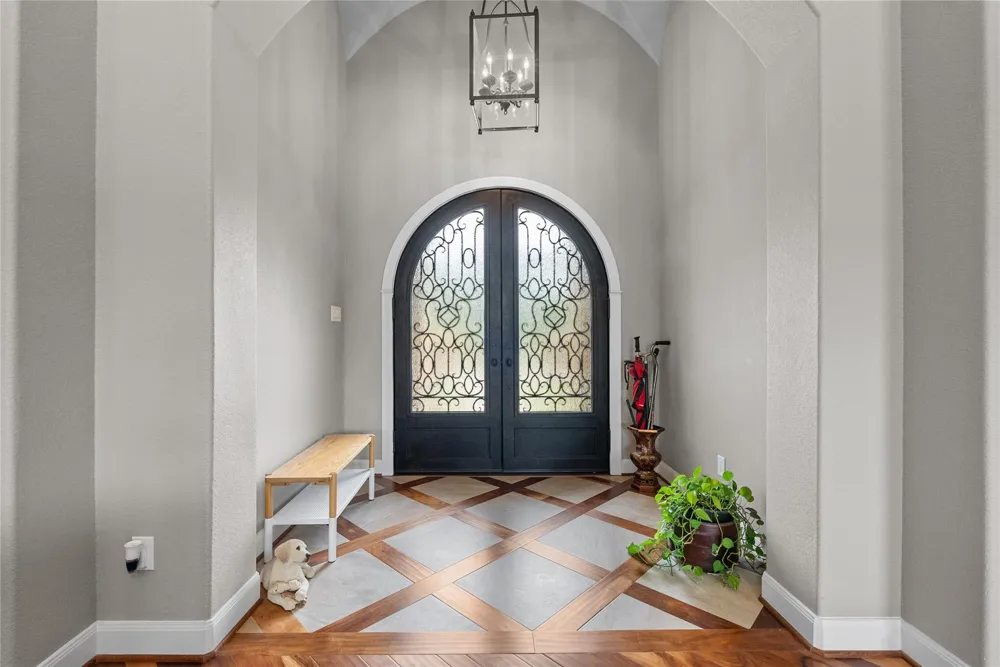 2080 Wilderness Trail Friendswood, TX 77546