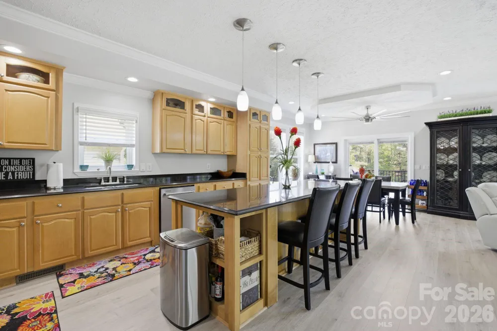 819 Hickory Point Drive Lexington, NC 27292