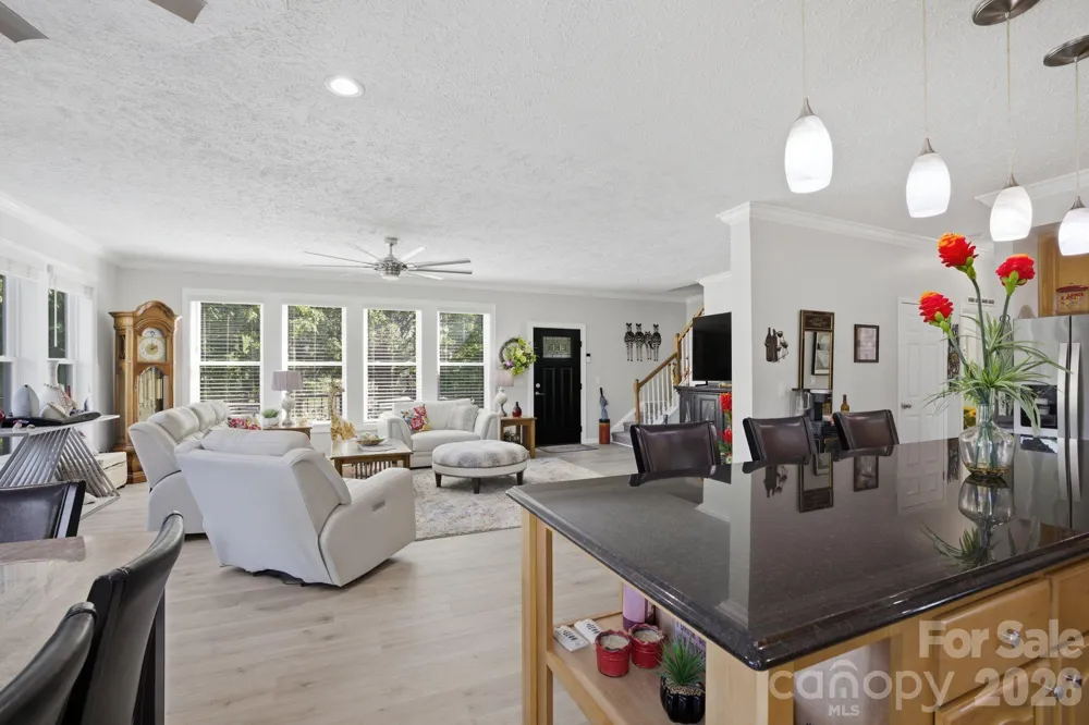 819 Hickory Point Drive Lexington, NC 27292