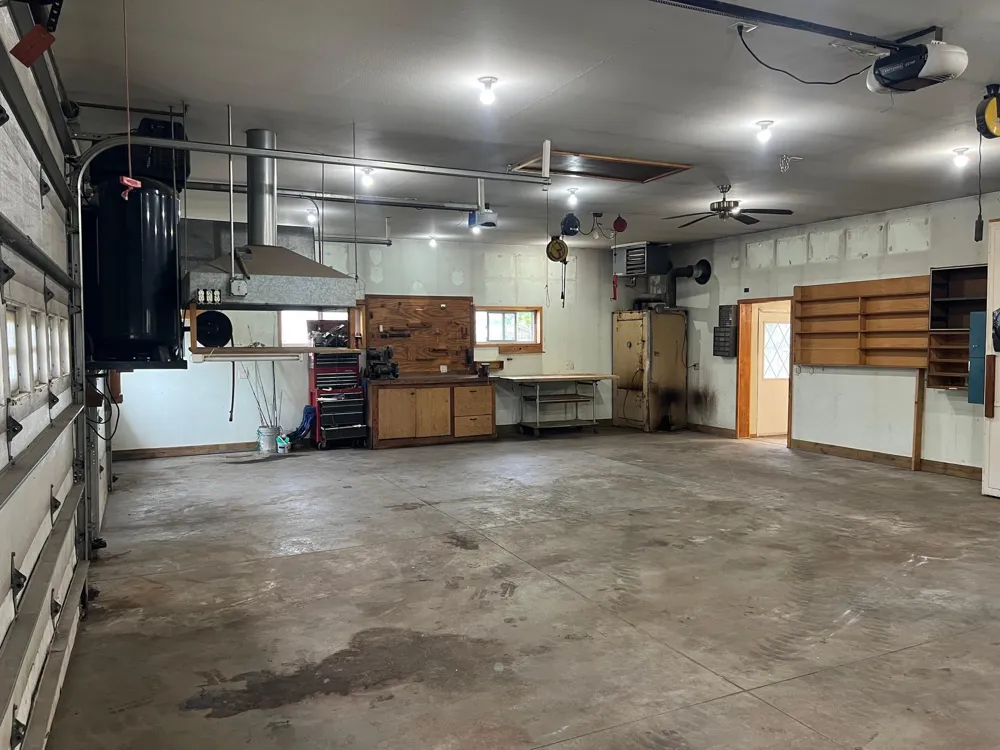 129 Nelson Street E Litchfield, MN 55355