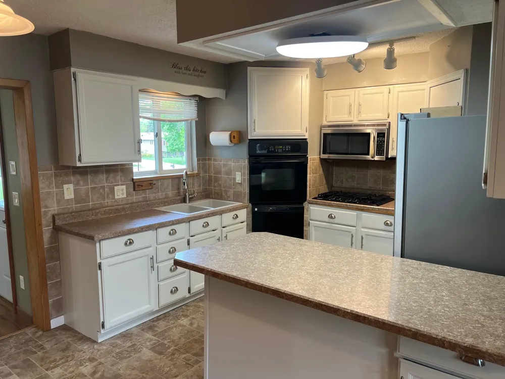 129 Nelson Street E Litchfield, MN 55355