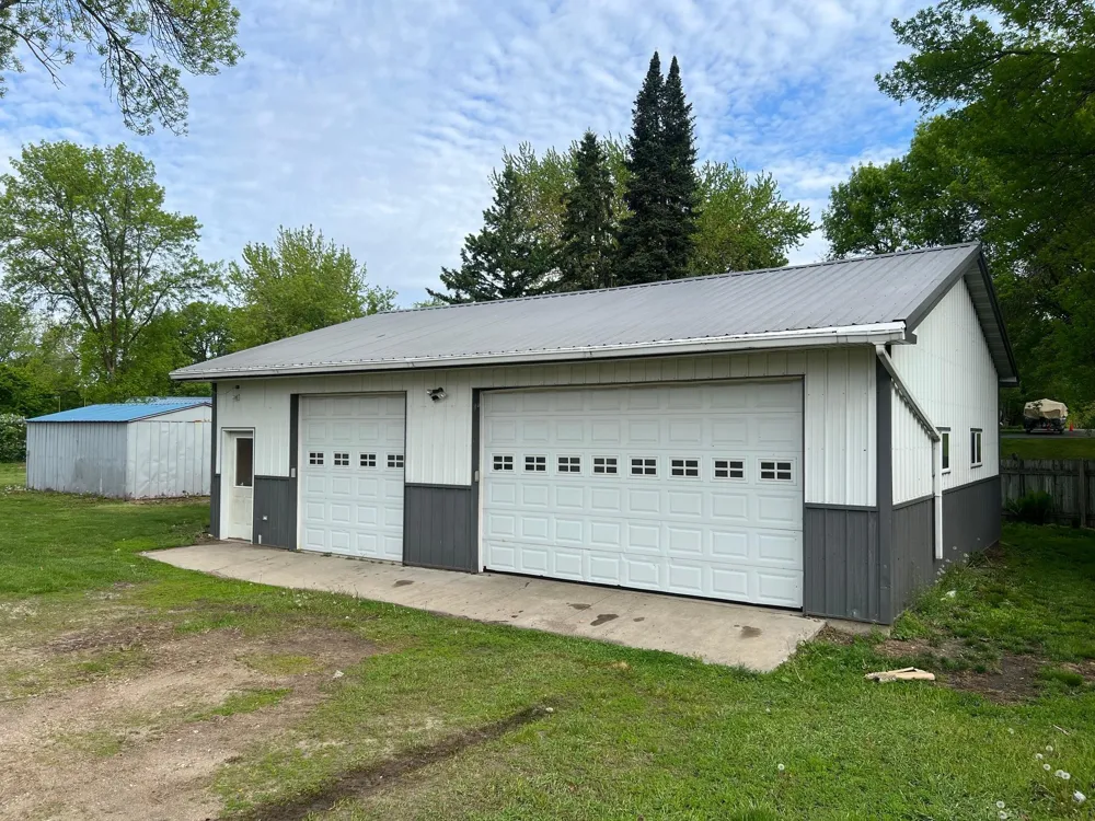 129 Nelson Street E Litchfield, MN 55355