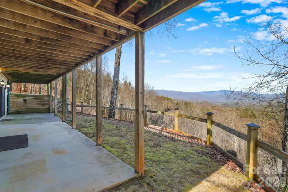 2150 Shellstand Road Almond, NC 28702