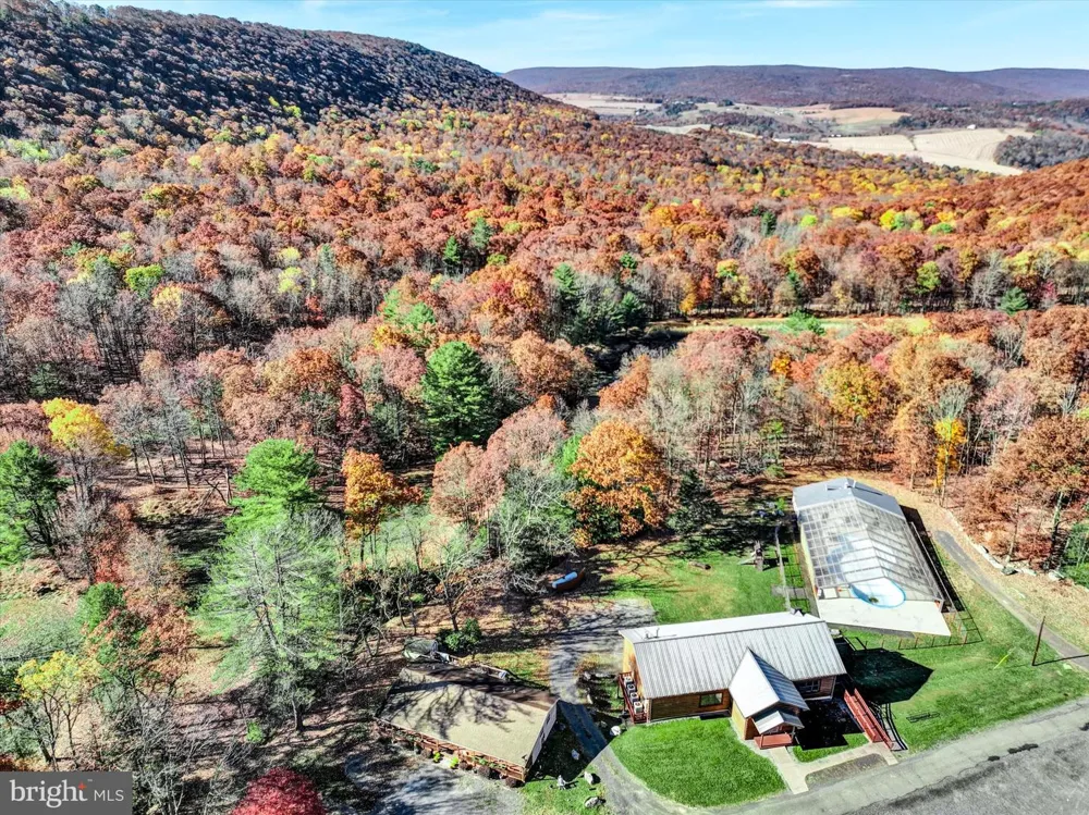 463 SPRING MOUNTAIN DR Zion Grove, PA 17985