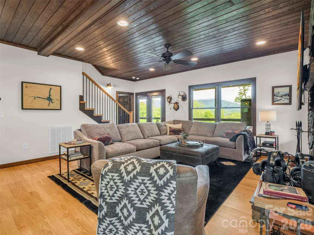 139 Picnic Point Road Lake Lure, NC 28746
