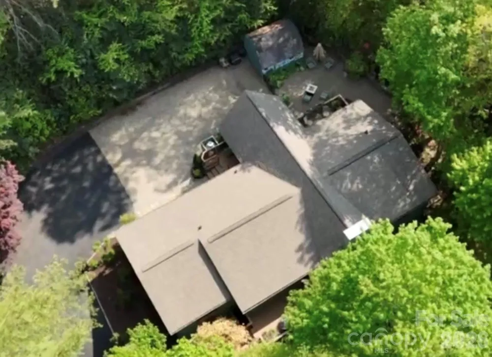 2698 Connestee Trail Brevard, NC 28712