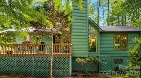 2698 Connestee Trail