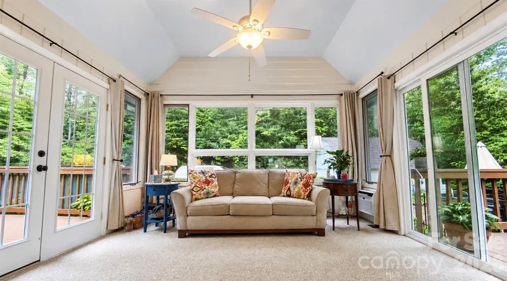 2698 Connestee Trail Brevard, NC 28712