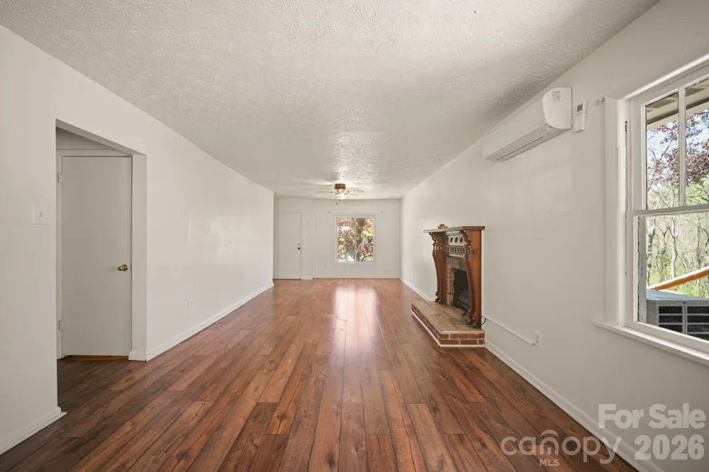 290 Hookers Gap Road Candler, NC 28715