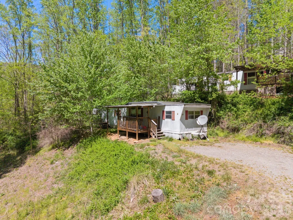 290 Hookers Gap Road Candler, NC 28715