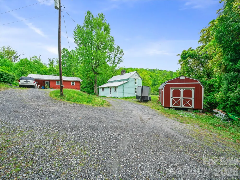 2380 Old Fort Road Black Mountain, NC 28711