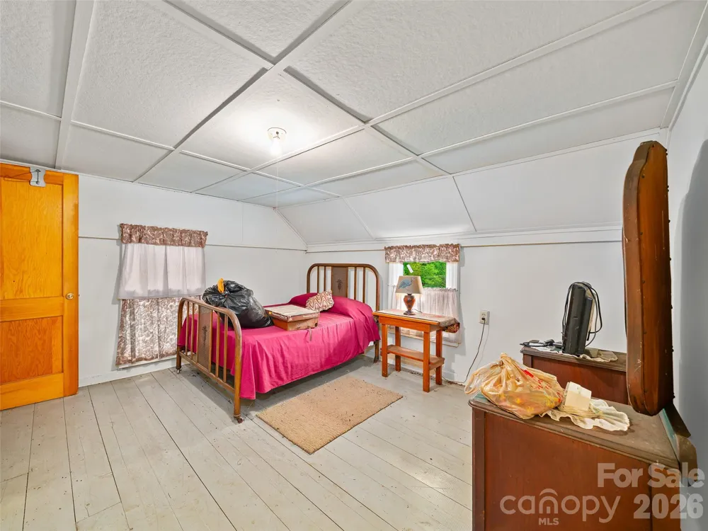 2380 Old Fort Road Black Mountain, NC 28711