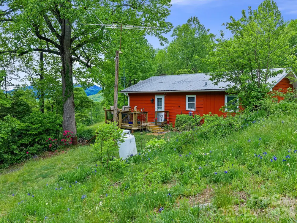 2380 Old Fort Road Black Mountain, NC 28711